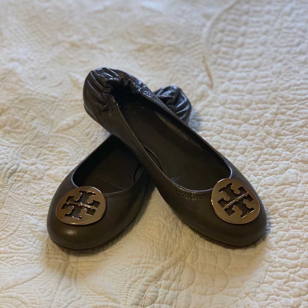 Tory Burch Reva Flat